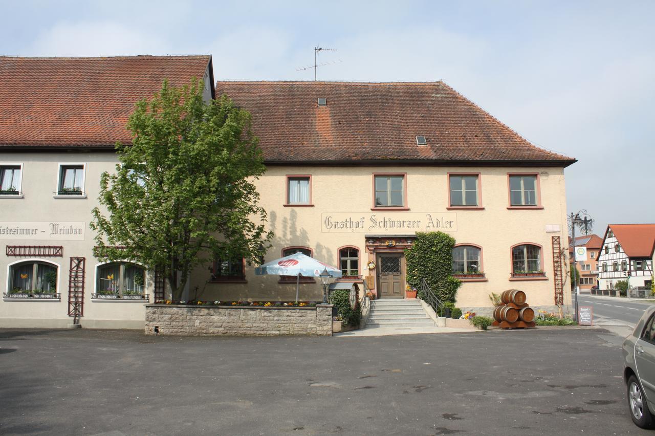 Schwarzer Adler - Hotel Garni Ipsheim Esterno foto
