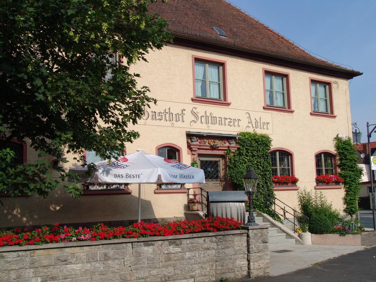 Schwarzer Adler - Hotel Garni Ipsheim Esterno foto